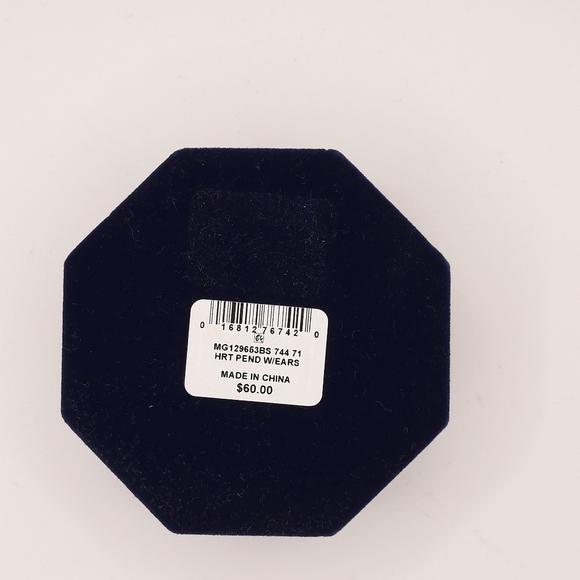 NWT Macys CZ Heart Pendant and Earrings Set - Picture 4 of 4